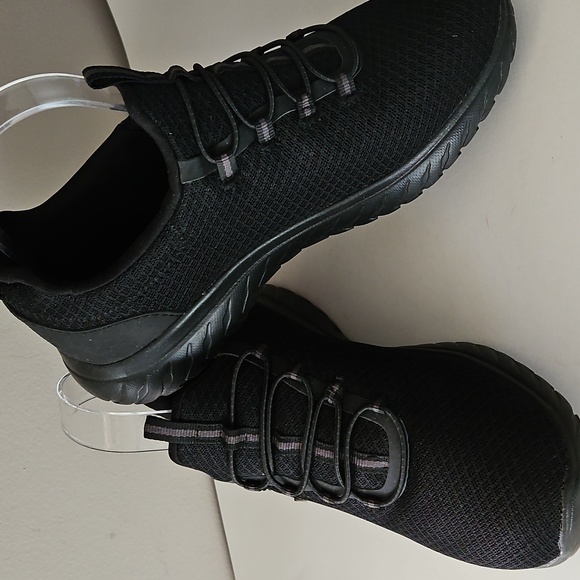 ATHLETIC WORKS NEW WOMEN'S COMFORT FIT MEMORY FOAM SNEAKERS sz 8W - Picture 1 of 6